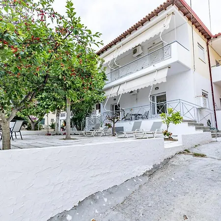 Skioni Apartment *